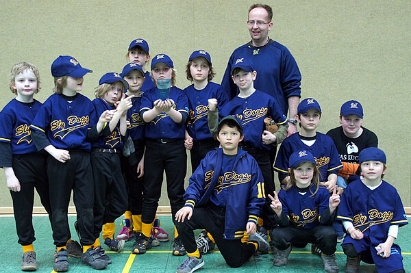 Tee-Ball Team Marl Sly Dogs 2011